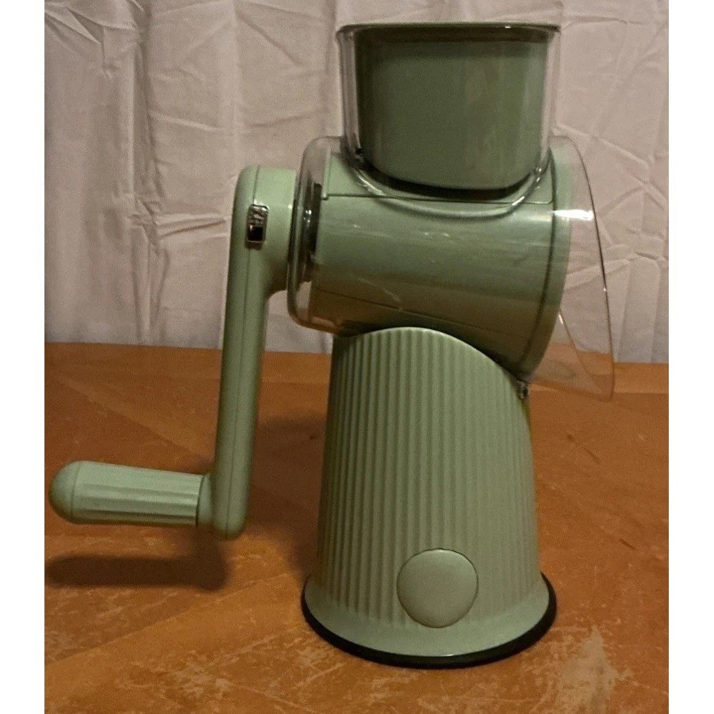 LE D'AFFAIRES Manual Rotary Veggie & Cheese Spiral Grater‎ 7pc Set Green - Picture 4 of 13